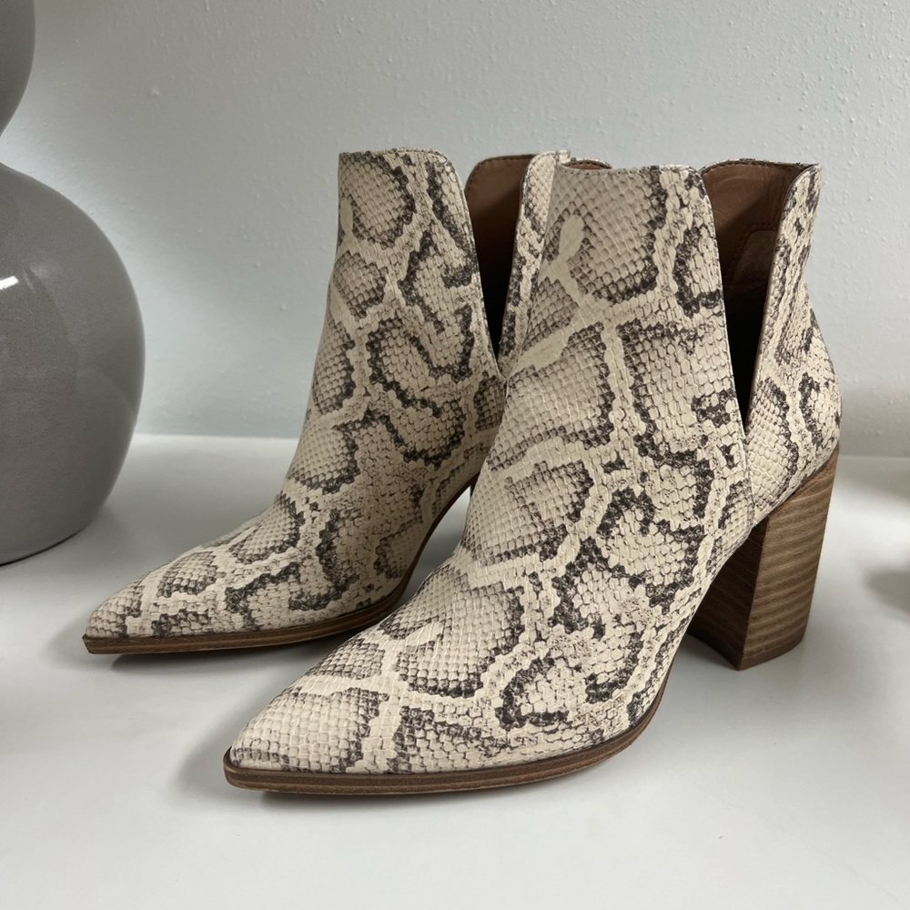 Steve Madden Boots